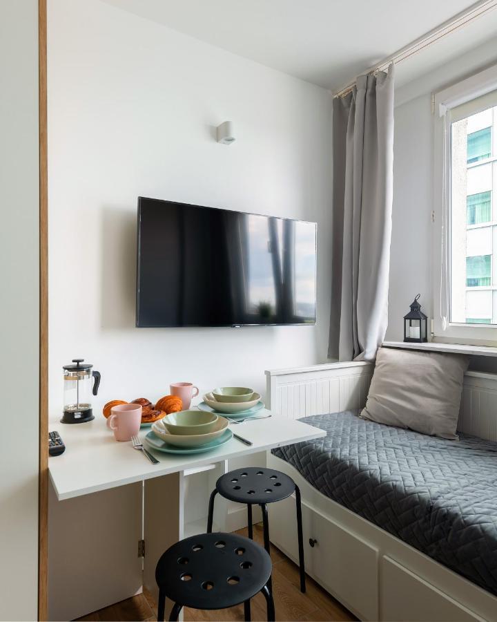 Sliska 3 - Studio - 100M Od Zlotych Tarasow Oraz 200M Od Dworca Centralnego, Piekny Widok Na Panorame Warszawy - Wifi - Smart Tv 55 Cali - Better Rental Varsóvia Exterior foto