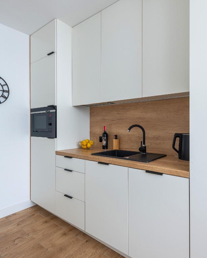 Sliska 3 - Studio - 100M Od Zlotych Tarasow Oraz 200M Od Dworca Centralnego, Piekny Widok Na Panorame Warszawy - Wifi - Smart Tv 55 Cali - Better Rental Varsóvia Exterior foto